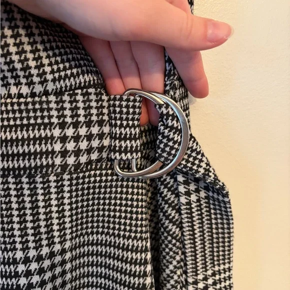 Patterned Dress - Picture 4 of 4